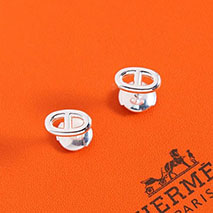 エルメス 偽物 シェーヌダンクル ピアス ern48355