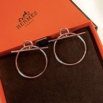 エルメス 偽物 ループピアス PM ピンクゴールド ert97244