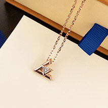 ルイヴィトン スーパーコピー パンダンティフ LV ヴォルト ワン PM ネックレス Q93805
