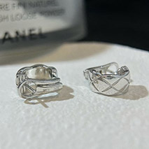 シャネル スーパーコピー ココ クラッシュ ピアス shk87567