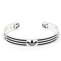 グッチ 偽物 adidas x グッチ 偽物 カフブレスレット 702869 J8410 8163