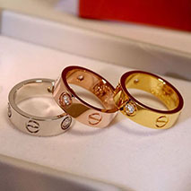 カルティエ スーパーコピー LOVE リング 、ダイヤモンド3個 3色 kah48775