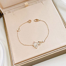 ブルガリ スーパーコピー ブレスレット ディーヴァドリーム パール 18K But07655