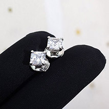 ブルガリ スーパーコピー ダイヤモンド ピアス But08992