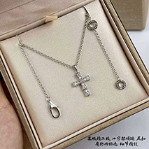 ブルガリ スーパーコピー クロス ネックレス Vゴールド超限定♪ Bul06007