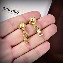 ミュウミュウ ロゴ ピアス スーパーコピー myf04673