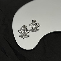 ロエベ スーパーコピー シングル アナグラム ピアス loz66717