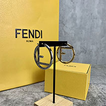 フェンディ 偽物 ピアス ゴールド シルバー ローズピンク feq60845