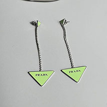 プラダ 偽物 シンボル ピアス 激安 pus01038