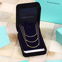 ティファニー スーパーコピー T スマイル スモール ペンダント 18K 3色 Tir78702