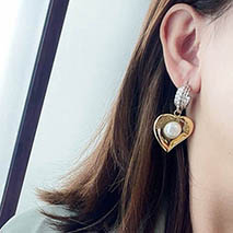 サンローラン スーパーコピー YSL パール ピアス Sao70628