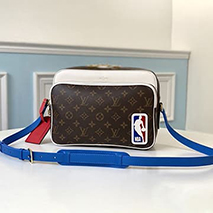 ルイヴィトン x NBA コラボ NIL メッセンジャー 偽物 ショルダーバッグ モノグラム M85143