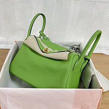 エルメス スーパーコピー リンディ26 Lindyシルバー トリヨンクレマンス ers35516