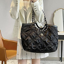 シャネル コピー マキシショッピングバッグ CCマーク ナイロン shx67252
