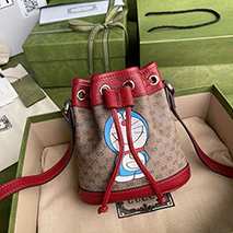 ドラえもんxグッチ偽物 GGロゴミニバケツバッグ グッチ偽物 ドラえもん guf08986