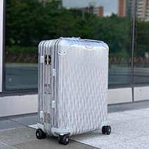 リモワ ディオール コピー コラボ キャリーケース CABIN rie64590