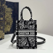 ディオール 偽物 BOOK TOTE ミニ フォンバッグ S5555COMPM993