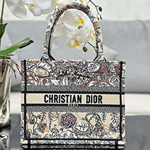 ディオール 偽物 ブックトート 激安 Dior Jardin Magique刺繍 det39033