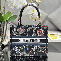 ディオール 偽物 ブックトート Dior Petites Fleurs刺繍 deb77065
