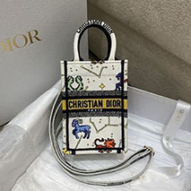 ディオール 偽物 BOOK TOTE ミニ フォンバッグ dem68066