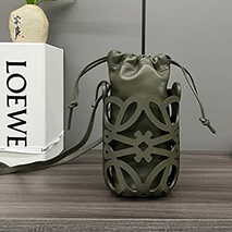 ロエベ コピー アナグラムカットアウト ポケット loq42663