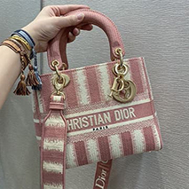 ディオール コピー LADY D-LITE ミディアムバッグ  ピンク M0565ORFQ_M912 deh15309