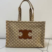 セリーヌ コピー ラージ カバ タイス トートバッグ Ces84570