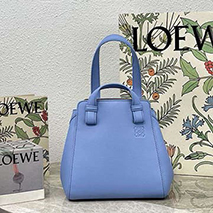 ロエベ コピー ハンモック ナゲット ショルダーストラップ付 A538H04X02