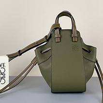 ロエベ スーパーコピー ハンモック ドローストリング ショルダーバッグ lob92376