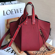 ロエベ 偽物 ハンモック クラシックレザースモール ハンドバッグ lom98876