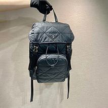 プラダ コピー  Re-Nylon トップステッチ バックパック 2VZ1352DGW