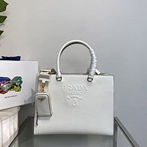 プラダ スーパーコピー サフィアーノレザー ハンドバッグ puw42400