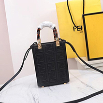 フェンディ コピー Sunshine Shopper FF柄 レザーミニバッグ fet50094