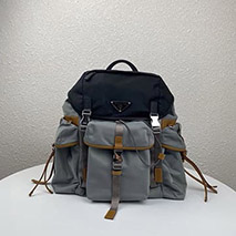 プラダ コピー  テクニカルファブリックサフィアーノレザー バックパック puh47642