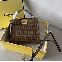 フェンディ スーパーコピー ショルダーバッグ feo21783