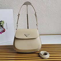 プラダ スーパーコピー フラップ付きクレオショルダーバッグ puf06475