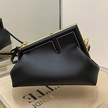 フェンディ スーパーコピー ファースト レザー バッグ fee43855