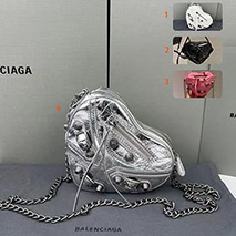 バレンシアガ コピー Le Cagole ハート ショルダーバッグ ban92213