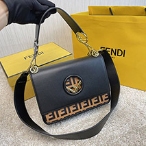フェンディ スーパーコピー キャナイ エフ レザー バッグ fem67499