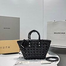 バレンシアガ コピー ビストロ XS ストラップ付きバスケット 6713422IE2Y1000
