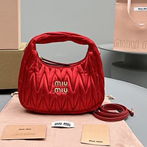 ミュウミュウ コピー ミュウ ワンダー ホーボーバッグ myq86220