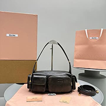 ミュウミュウ スーパーコピー アンダーバッグ myf05150