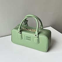 ミュウミュウ スーパーコピー レザートップハンドバッグ myu11822