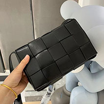 ボッテガ ヴェネタ スーパーコピー カセット クロスボディバッグ bol90713