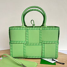 ボッテガ ヴェネタ スーパーコピー アルコ トート ARCO TOTE boi18978