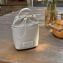メゾンマルジェラ スーパーコピー マイクロ Bucket Bag バケットバッグ Mav39673