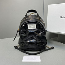 メゾンマルジェラ コピー フェルト ウェット ルック バックパック Man57544