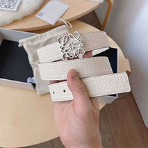 ロエベ 偽物 カーフレザー アナグラムバックルリバーシブルベルト 3.0 cm loa35254