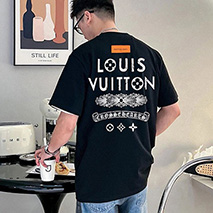 ルイヴィトン クロムハーツ コピー コラボ Tシャツ vuc78738