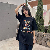 ルイヴィトン 偽物 ロゴ コットン Tシャツ vus82052